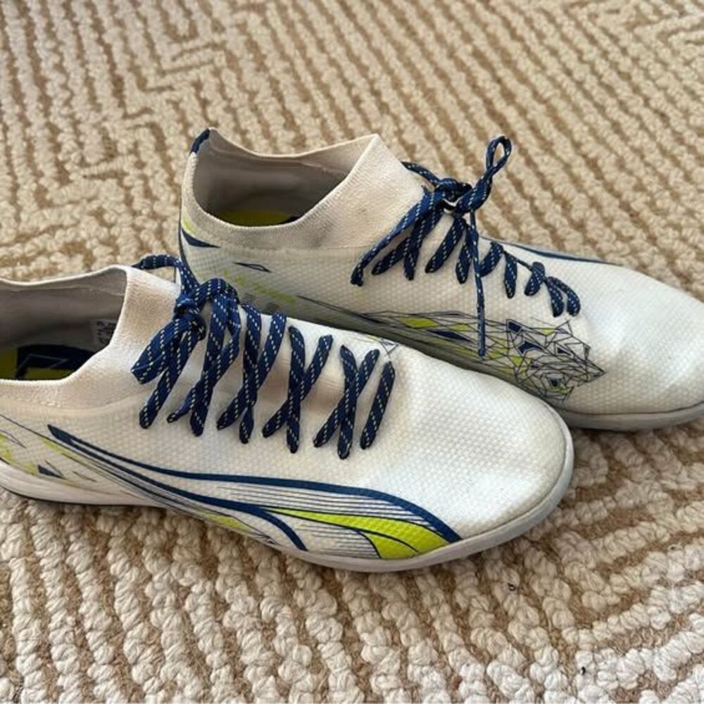 Puma turf sneakers size 9.5 Mens